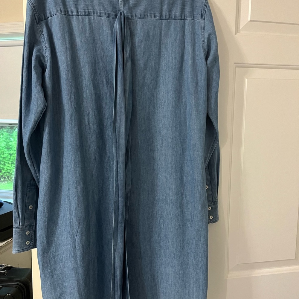 Vineyard Vines Light Blue Chambray Shirt Dress - Picture 2 of 3
